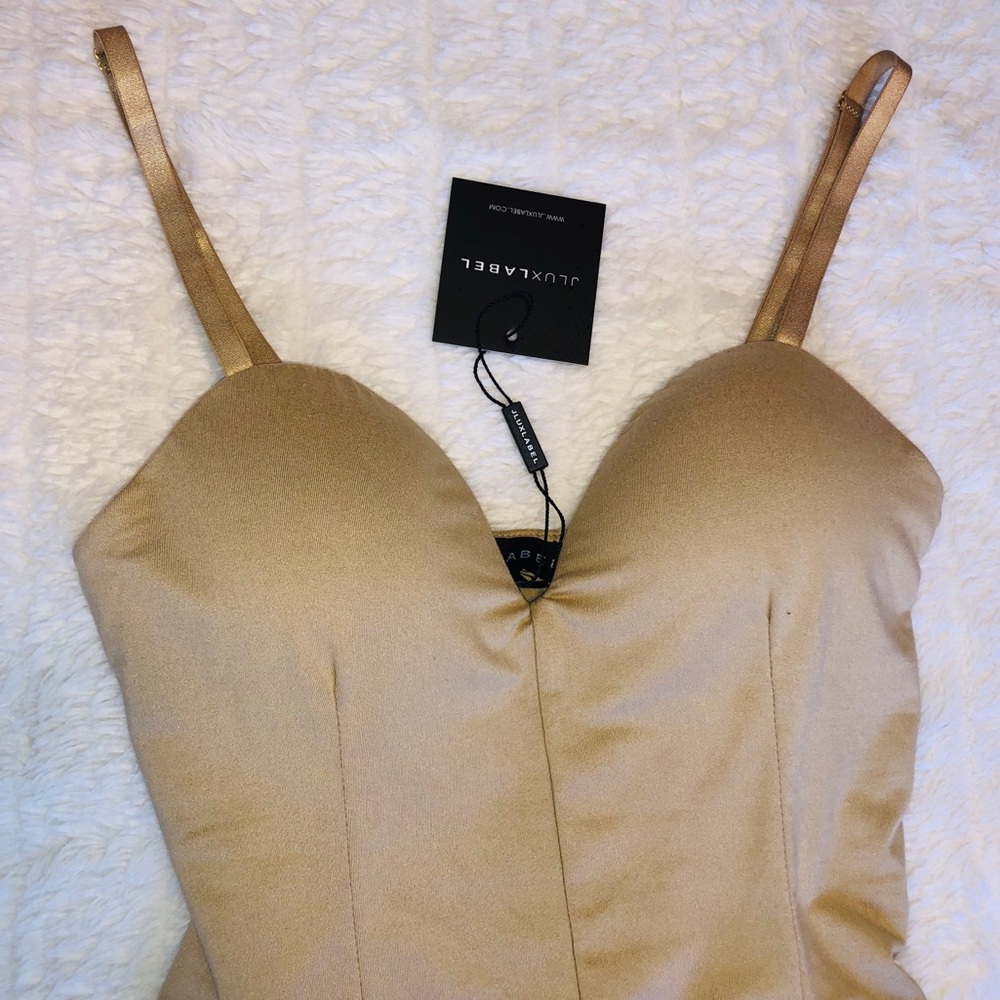 🖤JLUX🖤NWT! Tan Bodysuit